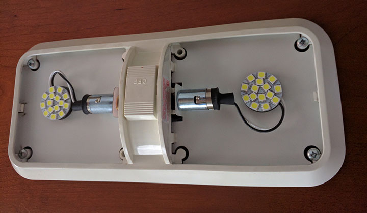 Under-cabinet LED light, with the cover removed